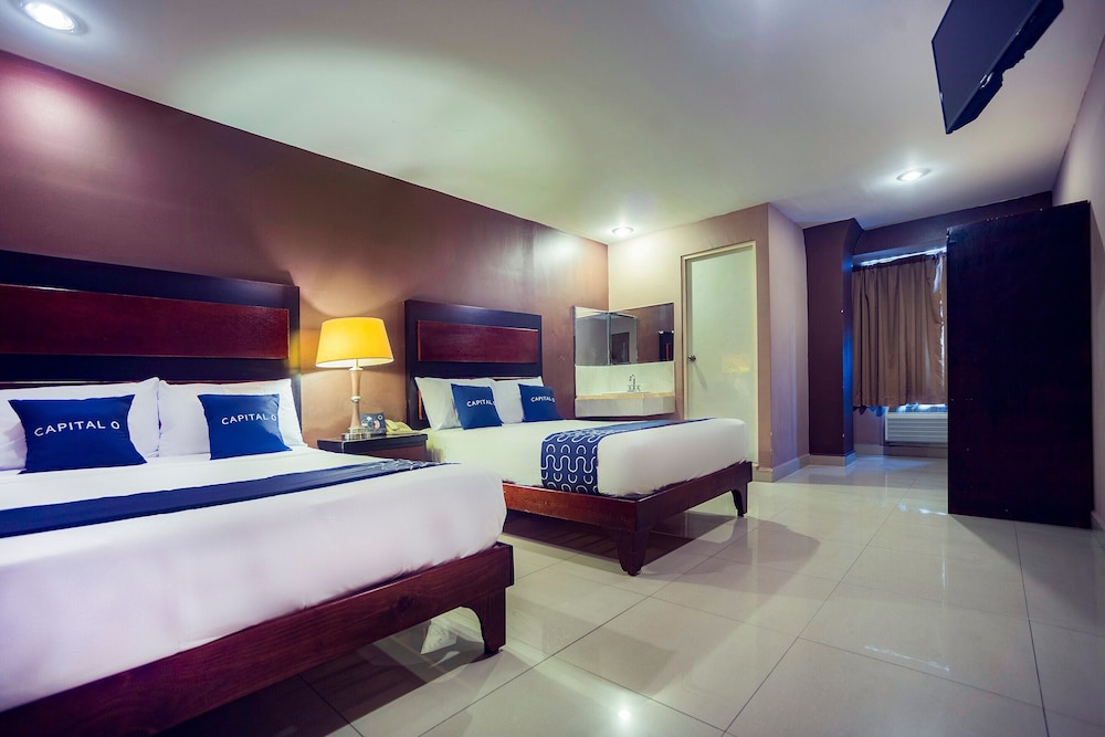 Standard Room, 2 Double Beds - Photo 1