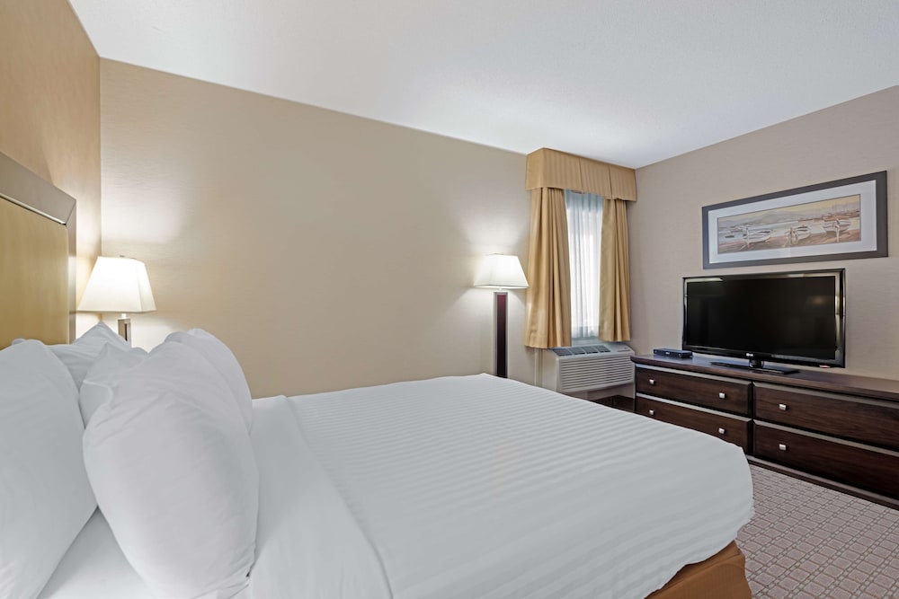 Suite, 1 Queen Bed with Sofa bed, Non Smoking, Kitchen (with Sofabed) - Photo 2