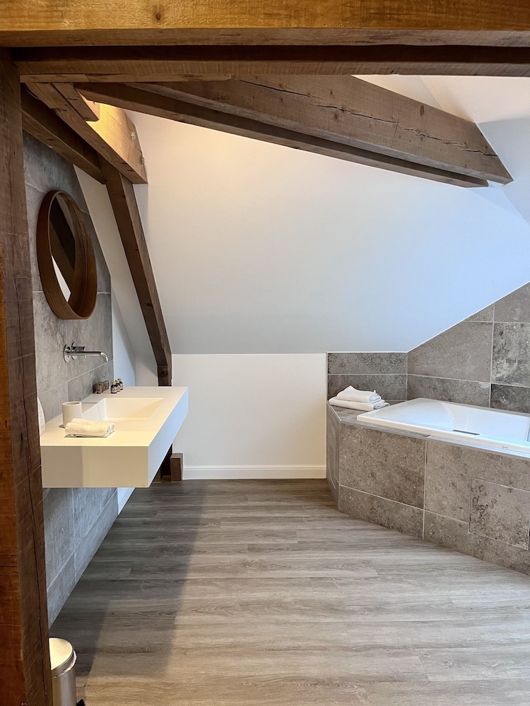 Signature Triple Room photo 2