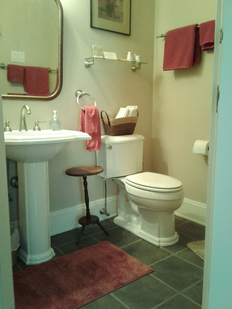 Room, Private Bathroom (The Boxley Suite) photo 3