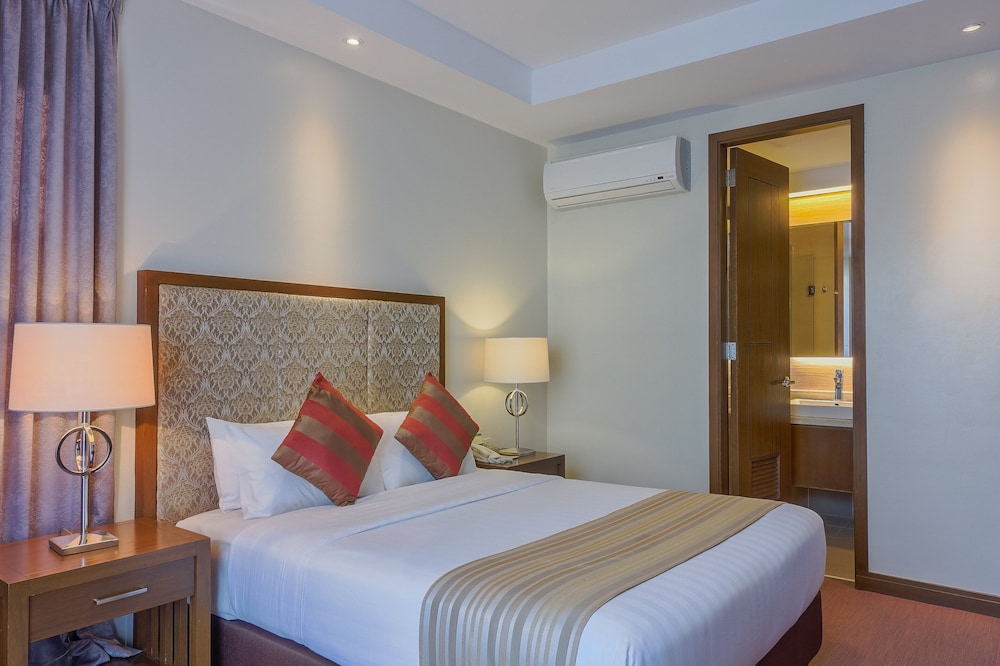 2 Bedroom Suite - Photo 7