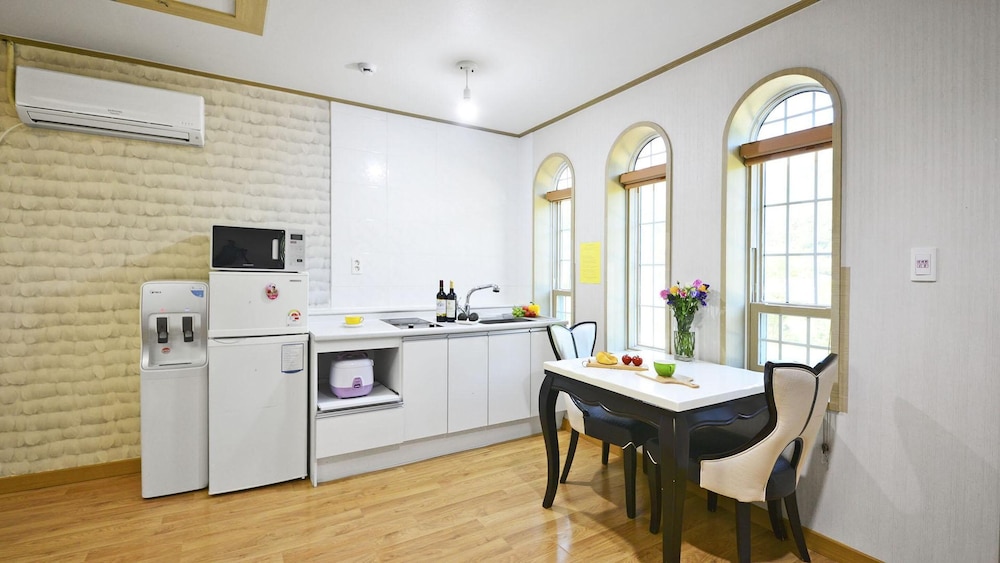 Basic Room, 1 Bedroom (Lemongrass 110) - Photo 6
