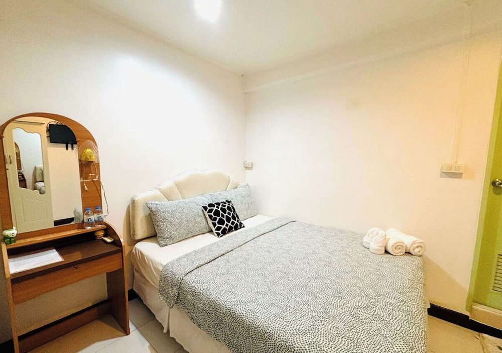 Economy Room photo 1