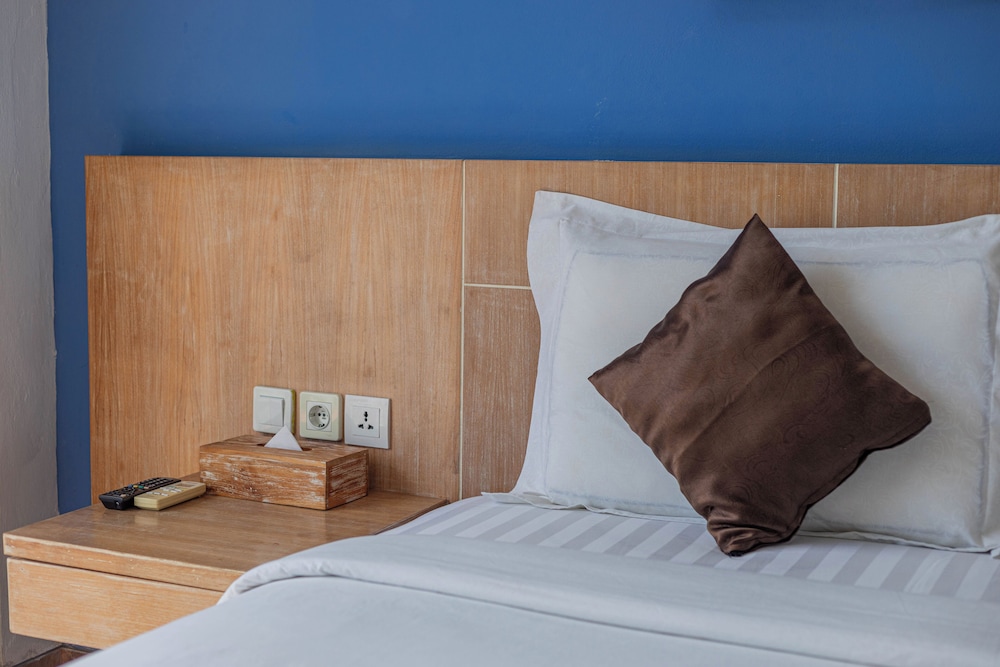 Deluxe Double Room, Pool View - Photo 5