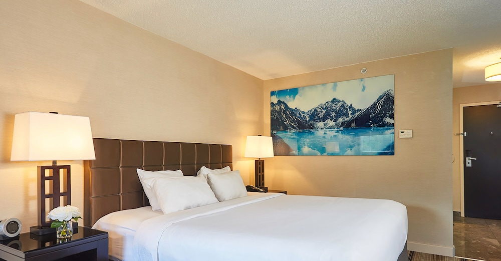 Guest Room, 1 King Bed (not in main lodge) - Photo 1