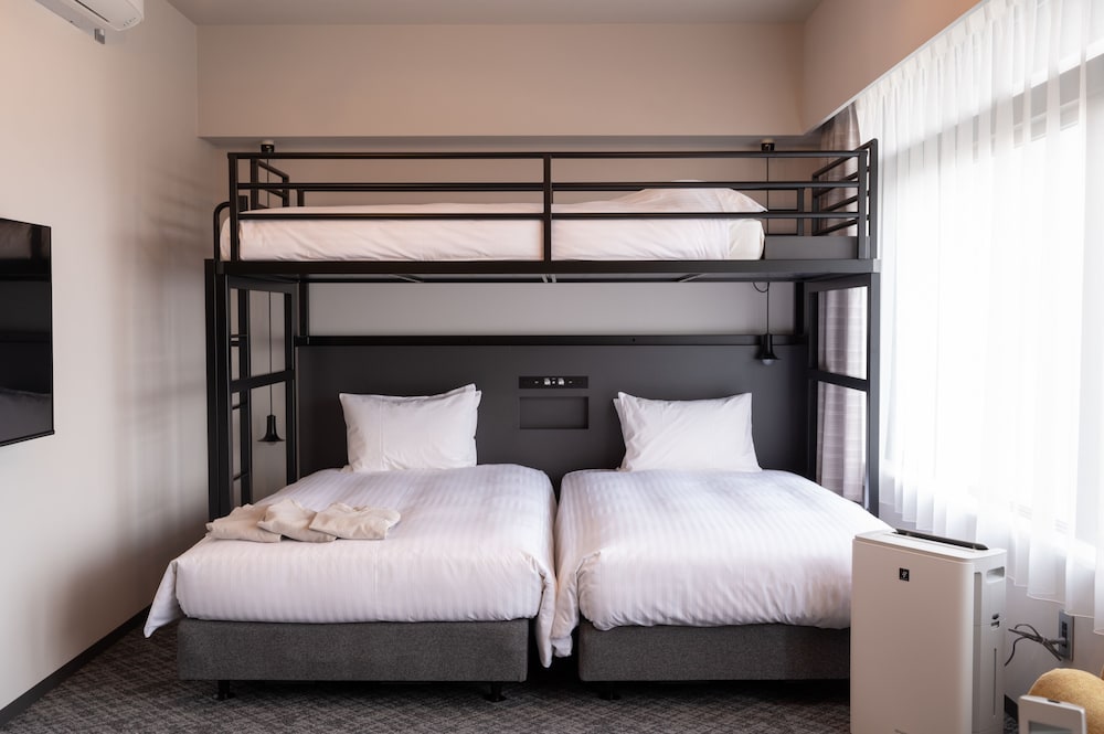 Standard Triple Room, 3 Bedrooms, Non Smoking - Photo 3