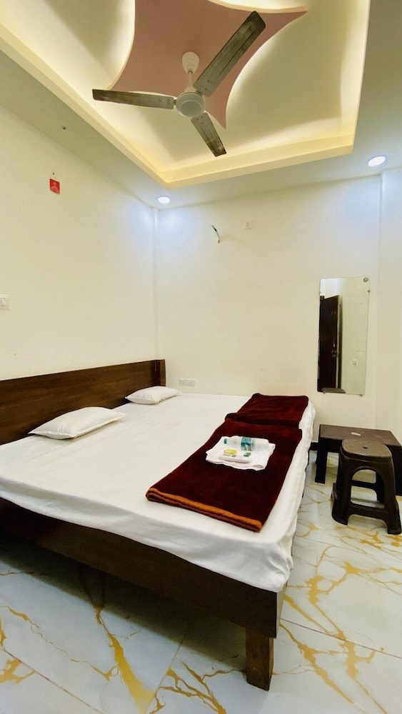 Basic Double Room