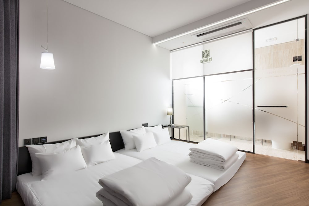 Superior Room (Korean Ondol) - Photo 1