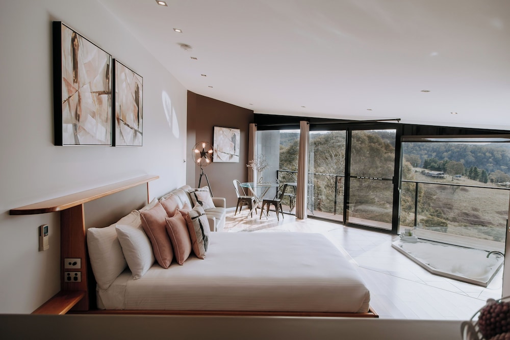 Premier Studio Suite, Balcony, River View