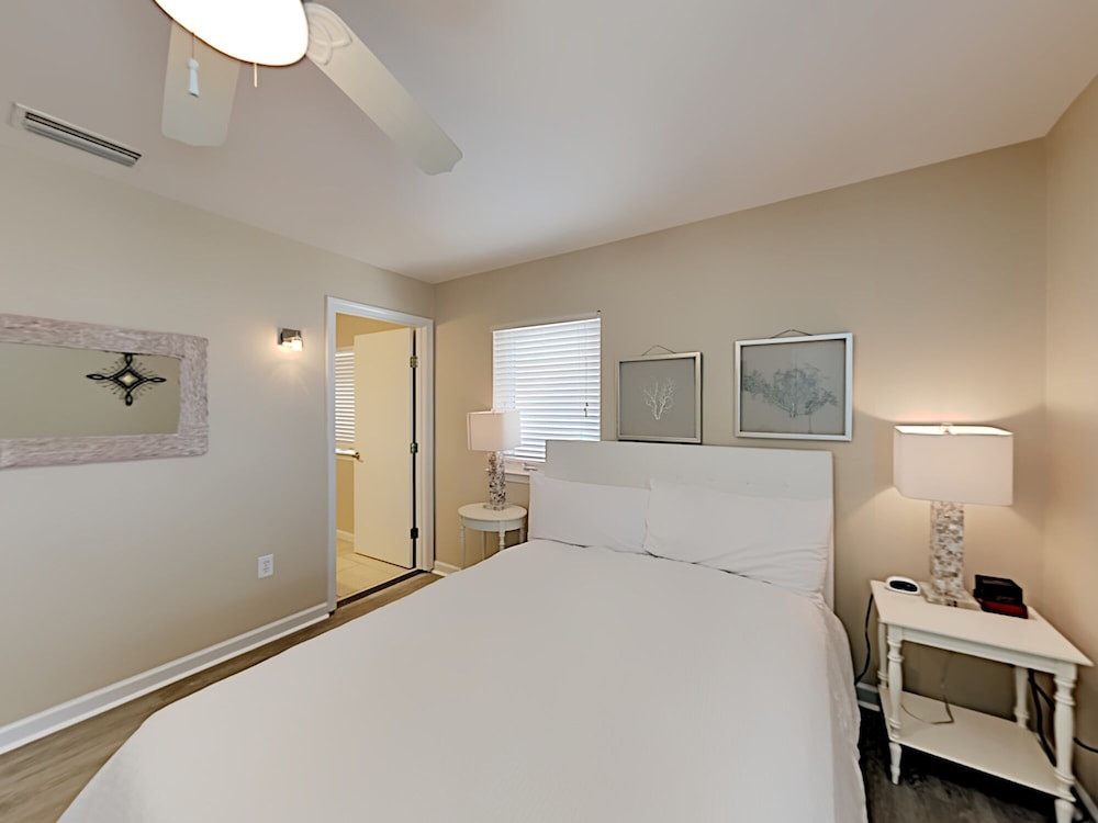 House, Multiple Beds, Patio, Ocean View photo 3