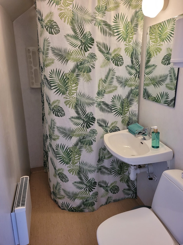 Economy Apartment photo 2