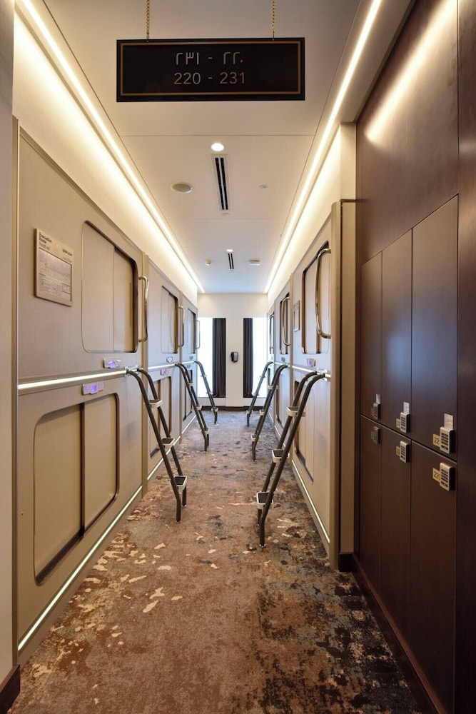 Basic Cabin, 1 King Bed