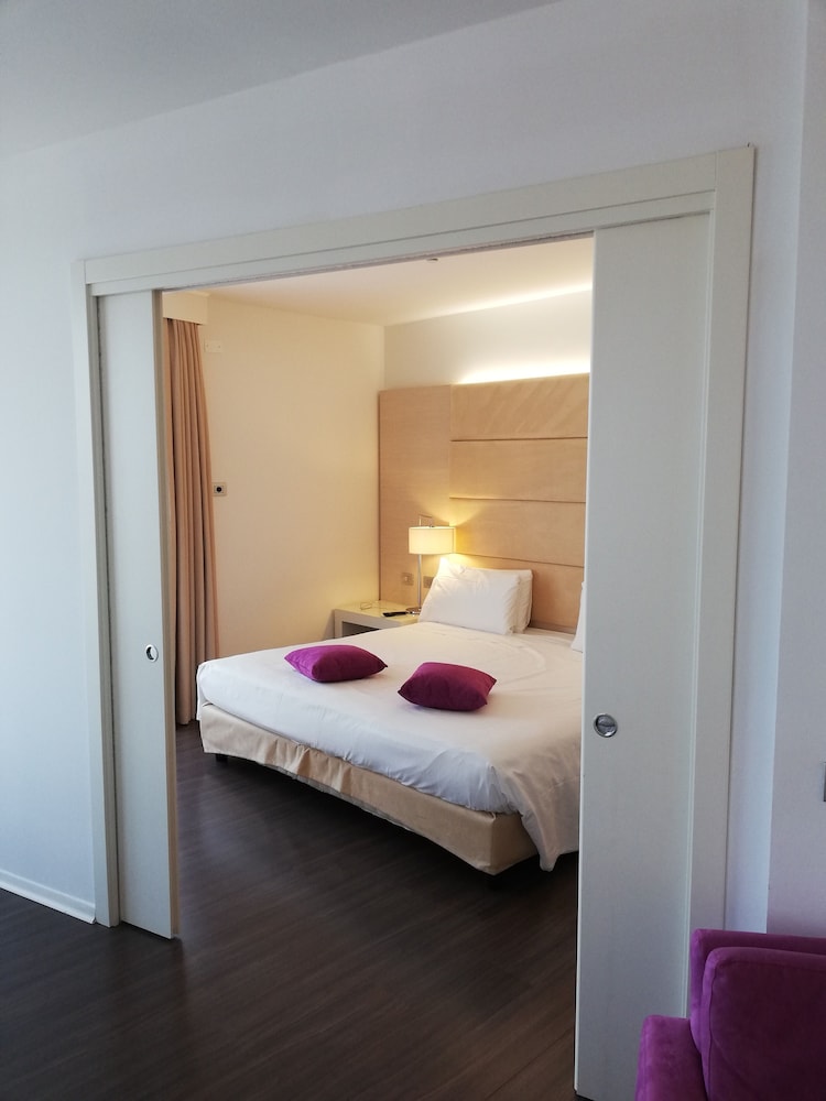 Suite (Pet friendly) - Photo 1