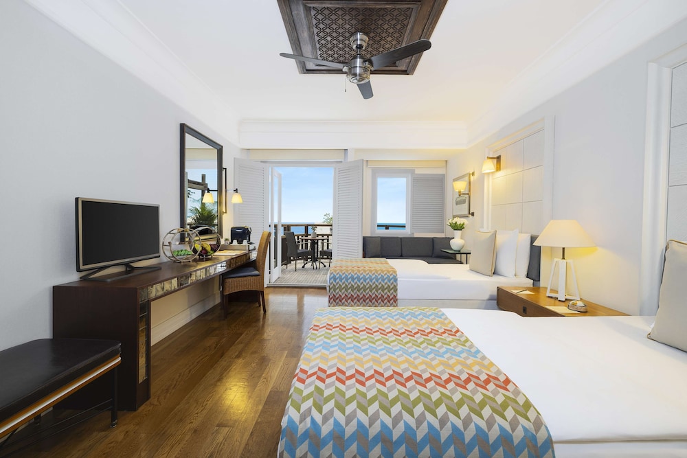 Superior Room, 2 Twin Beds photo 3