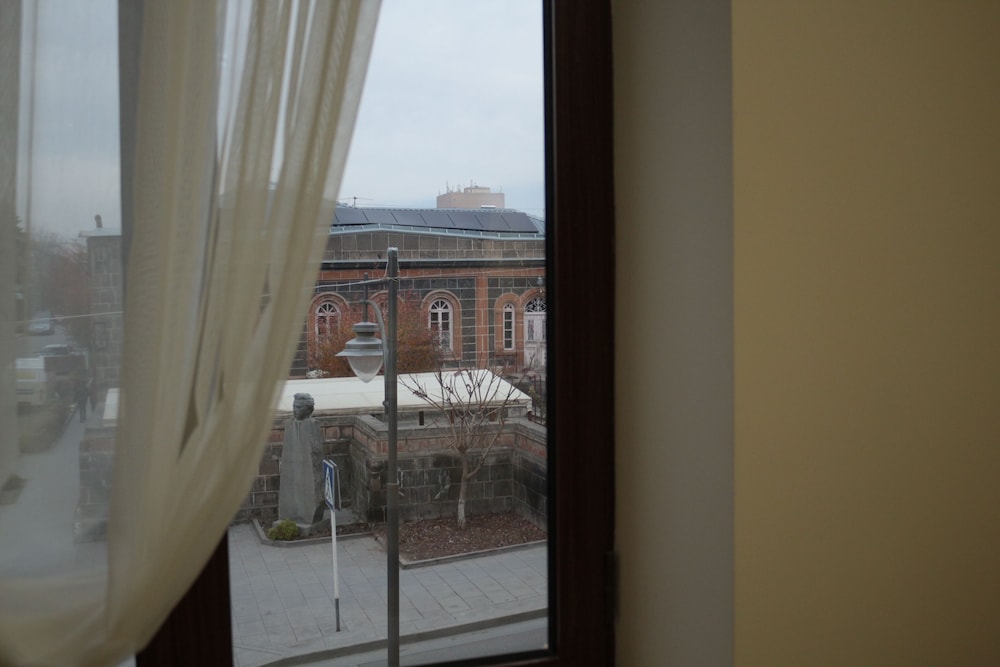 Deluxe Room, City View photo 3