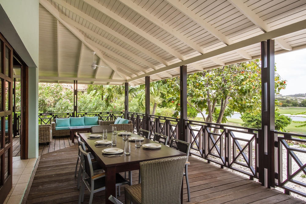 Family Villa, 3 Bedrooms, Golf View, Beachside photo 3