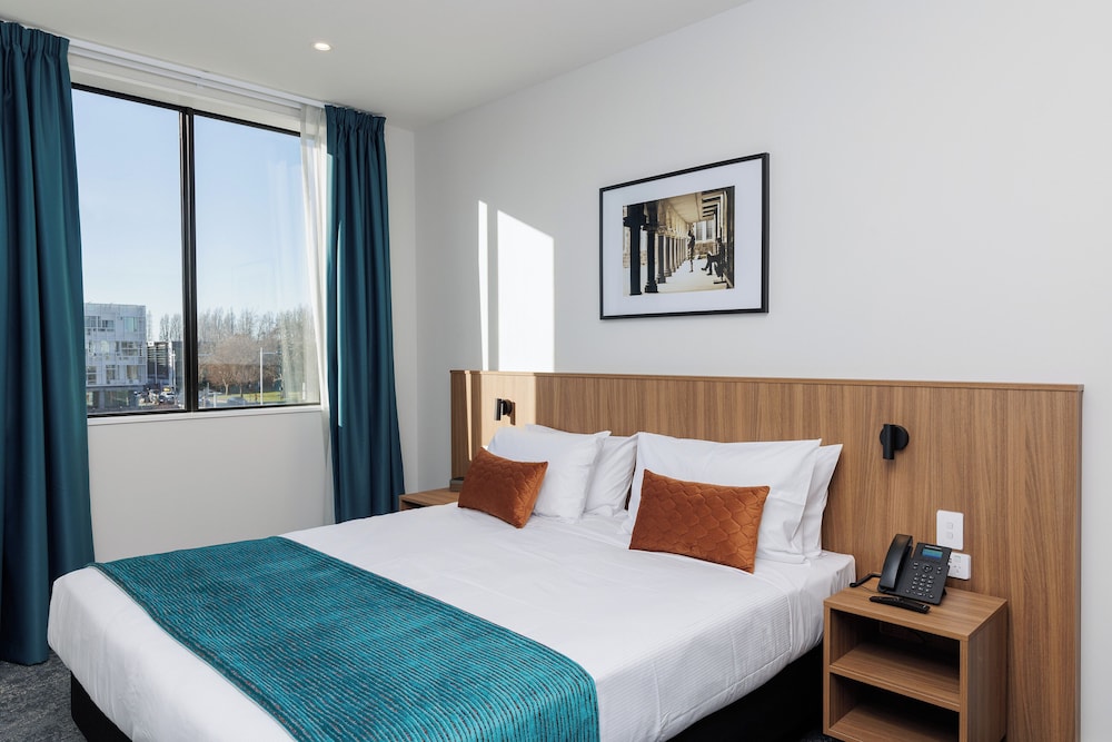 Two Bedroom Executive Apartment - Photo 3