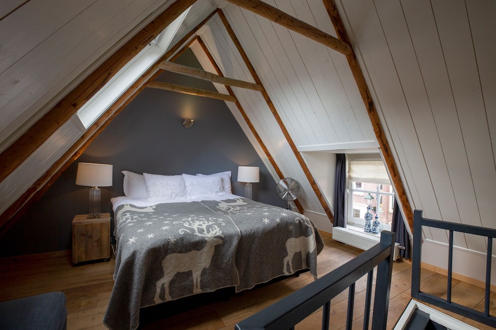 Luxury House, 1 Bedroom, Kitchen, City View photo 2
