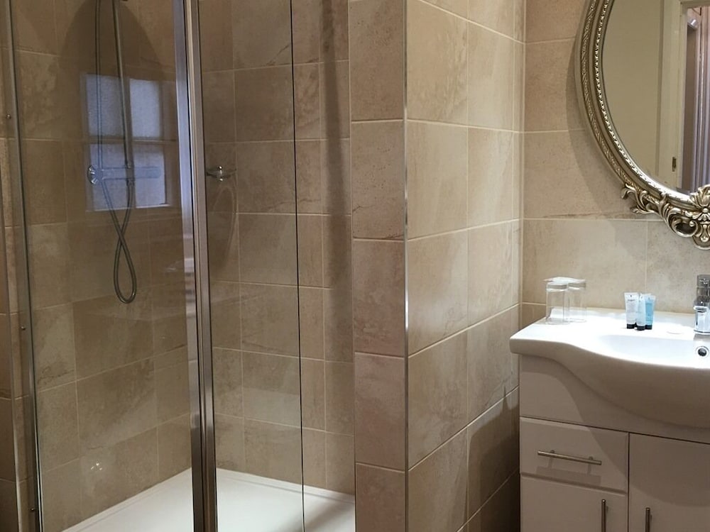Standard Suite, Ensuite (23) photo 2