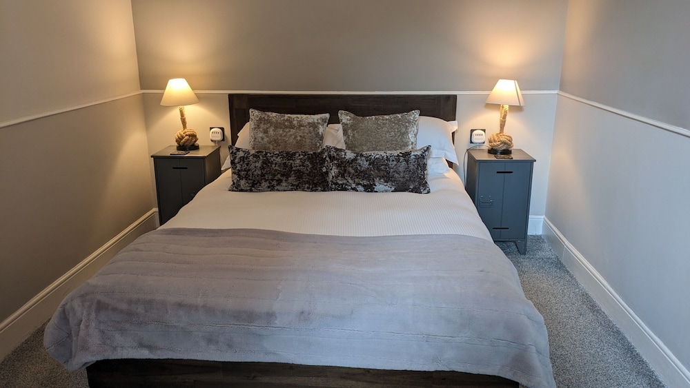 Luxury Double Room, Ensuite, Garden View (Room 5 King 1st Floor) photo 1