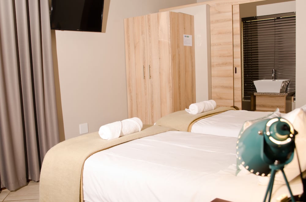 Standard Twin Room photo 1