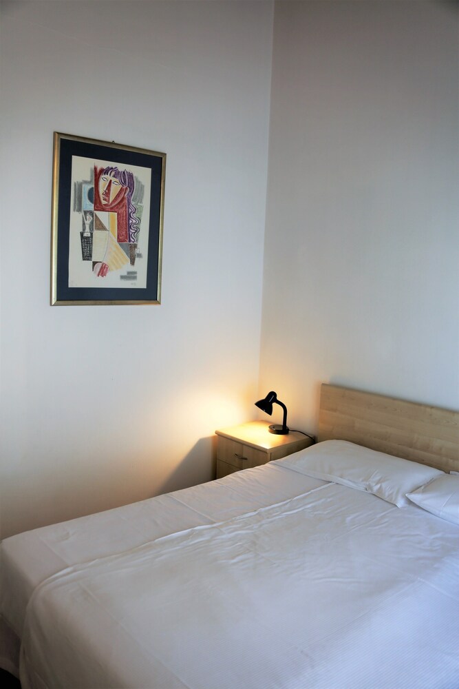 Apartment, 2 Bedrooms, Garden View photo 2