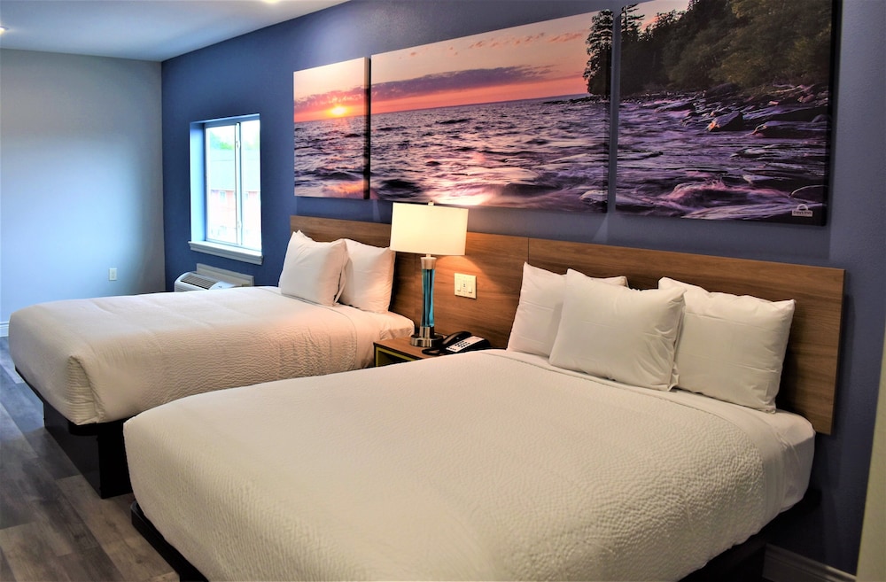 Comfort Room, 2 Queen Beds, Non Smoking - Photo 11