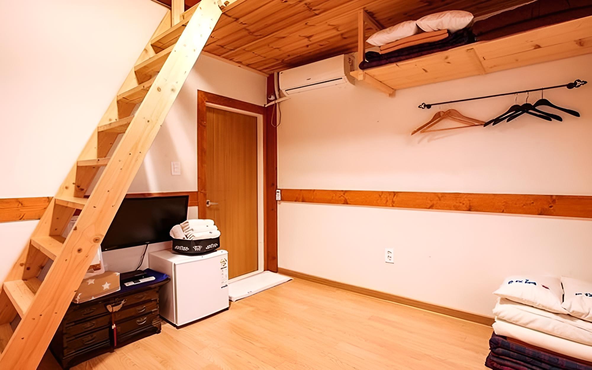 Room (Big star(multiple story))