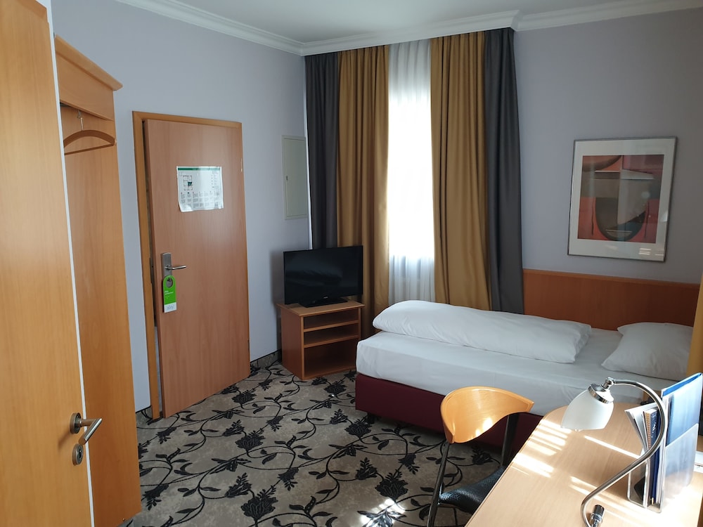 Economy Room photo 2