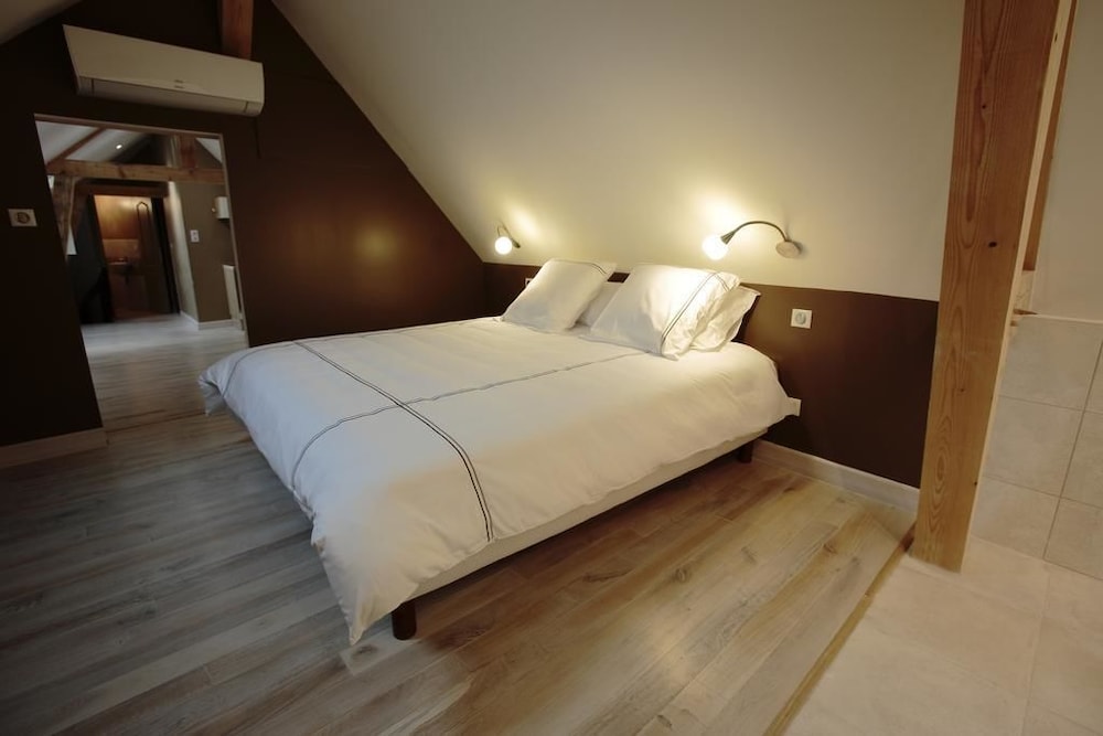 Deluxe Suite, 2 Bedrooms (Suite Jeanne De Navarre)