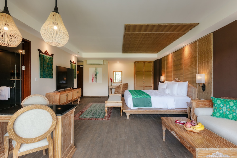 Venya Suite - Photo 12