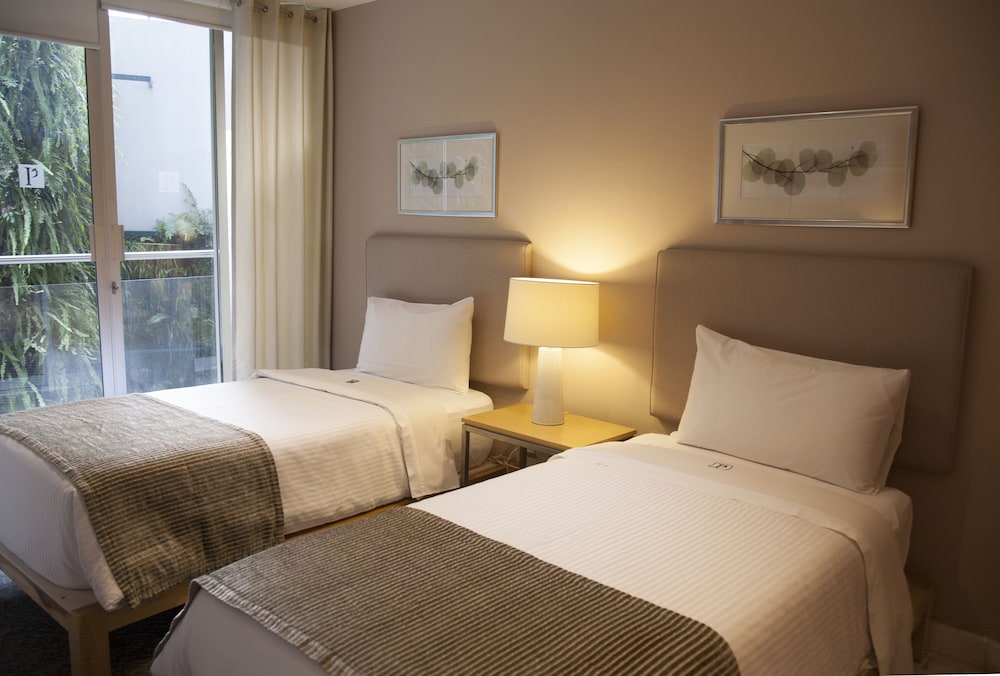 Suite, 2 Bedrooms photo 1