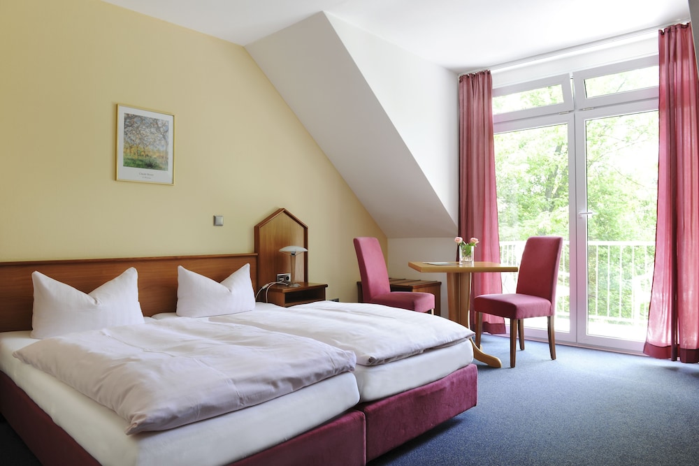 Double or Twin Room photo 1