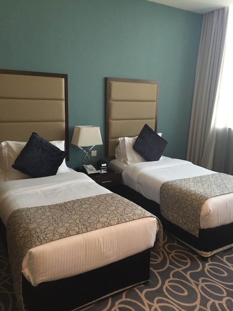 Deluxe Room, 1 Twin Bed, City View photo 2