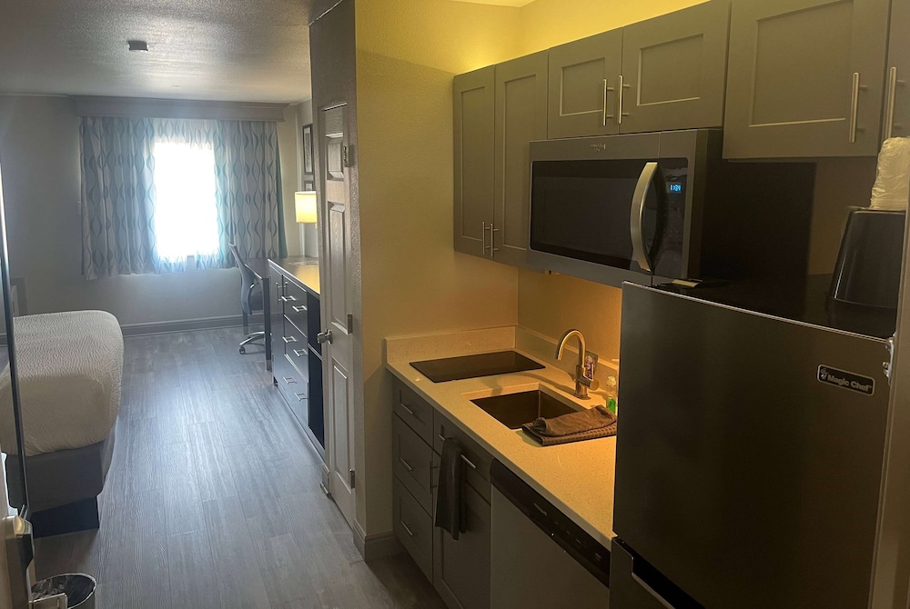King Bed, Non Smoking, Kitchenette