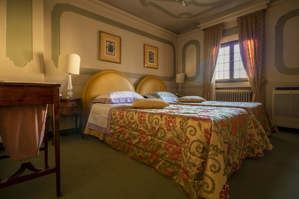 Superior Twin Room, 2 Twin Beds photo 1