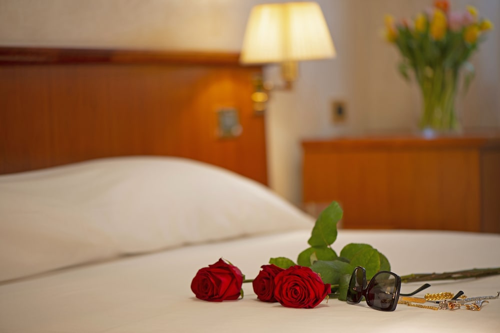 Standard Double Room - Photo 3