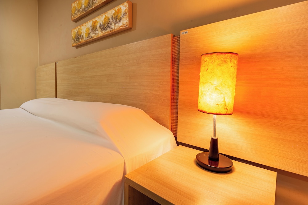 Twin Room - Photo 1