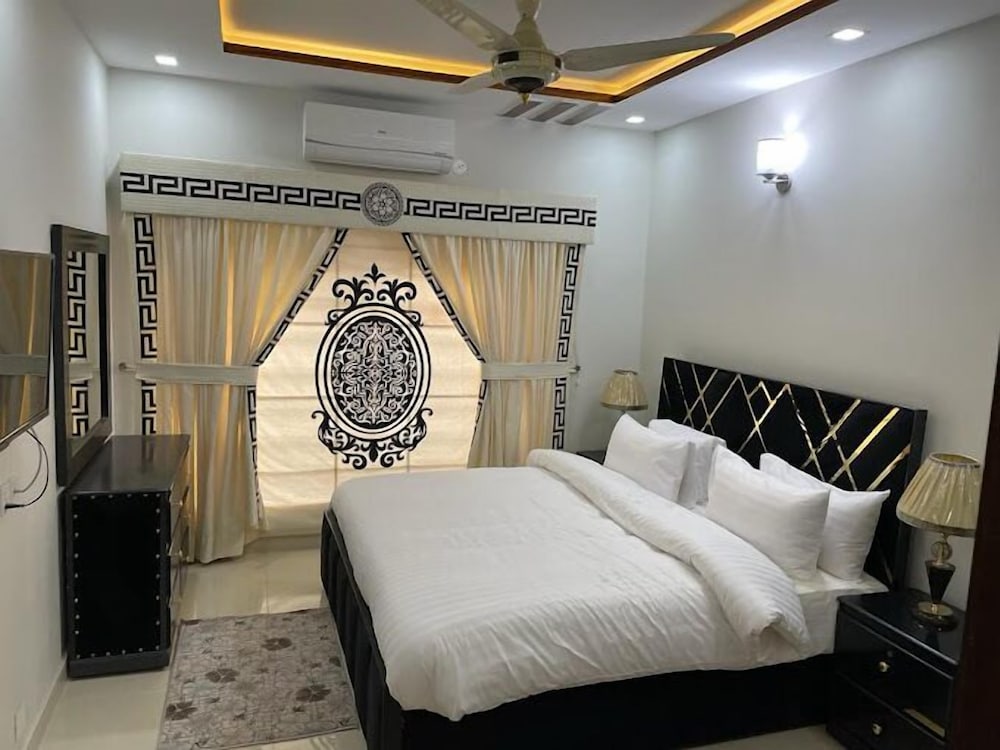 Executive Room - Photo 4