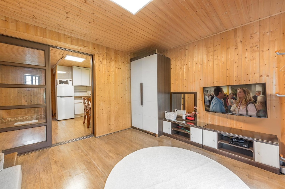 Basic Room, 1 Bedroom (A-7(Mountain View)) - Photo 1