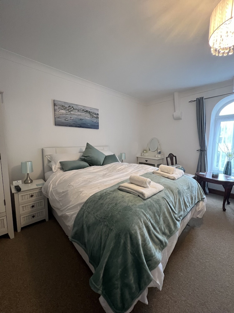 Superior Quadruple Room, Ensuite (Room 5)