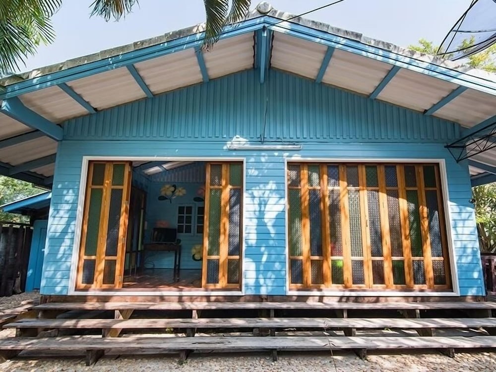 Deluxe Cabin photo 2