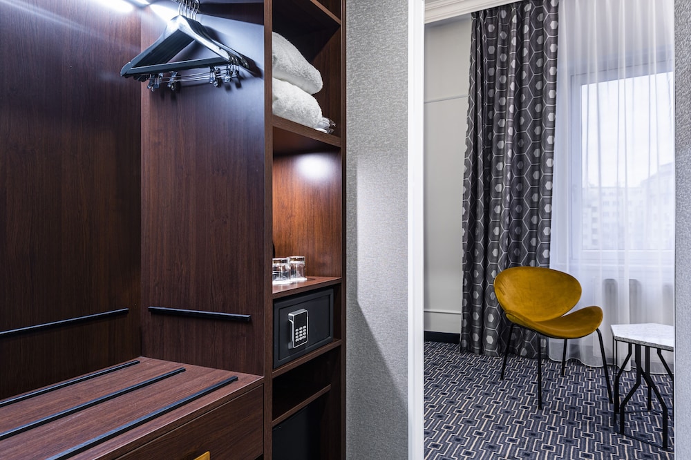Executive Double or Twin Room (with king size bed)