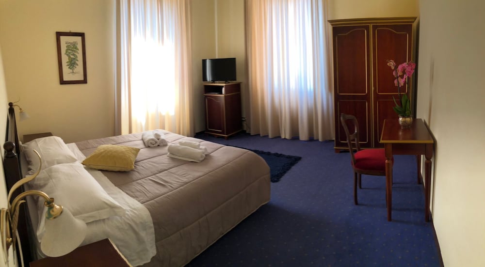 Comfort Double or Twin Room photo 2