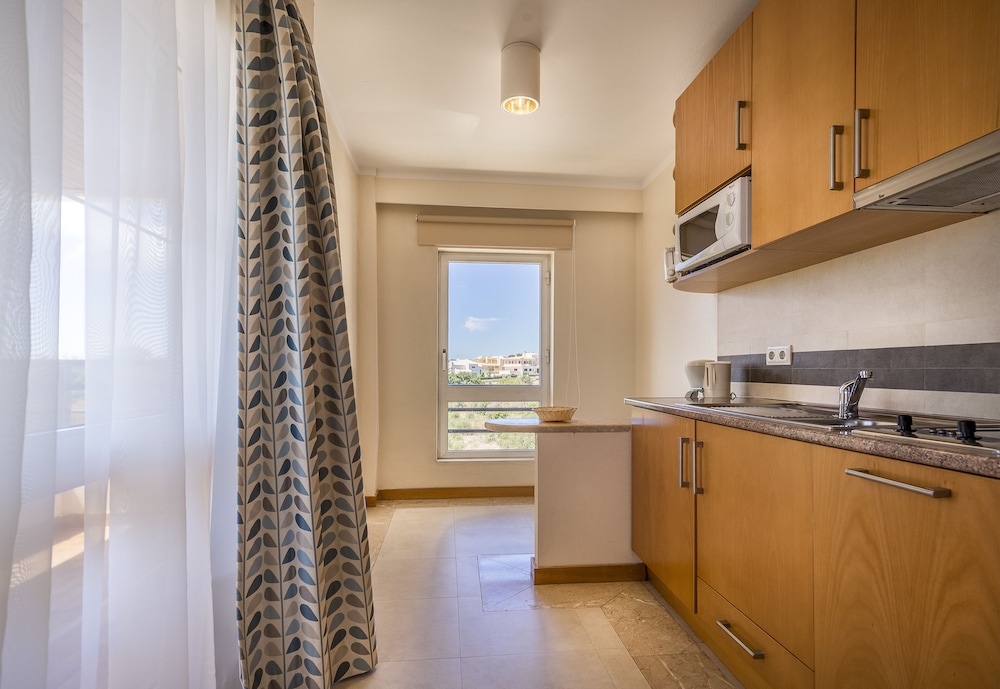 Senior Suite, Sea View - Photo 8