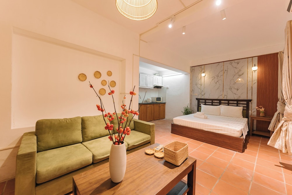 Standard Double Room, City View