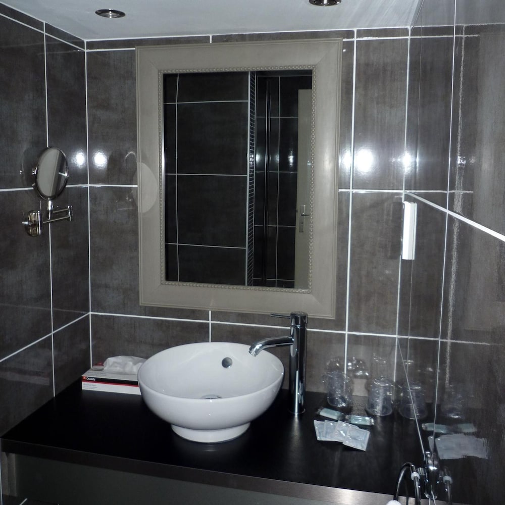 Standard Twin Room photo 2