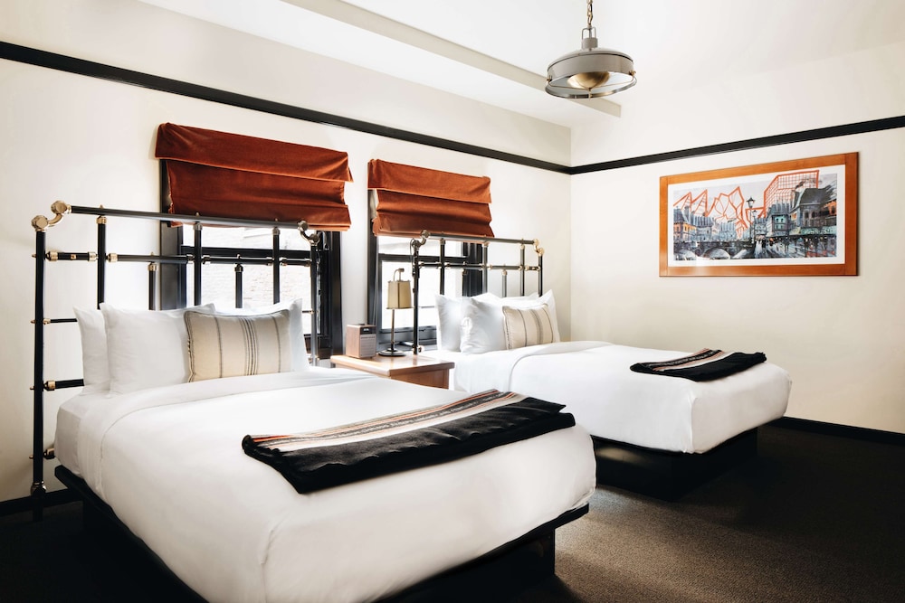 Suite (Bilevel)