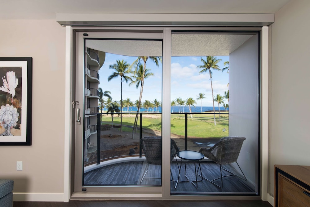 Suite, 1 Bedroom, Partial Ocean View (2 Doubles)