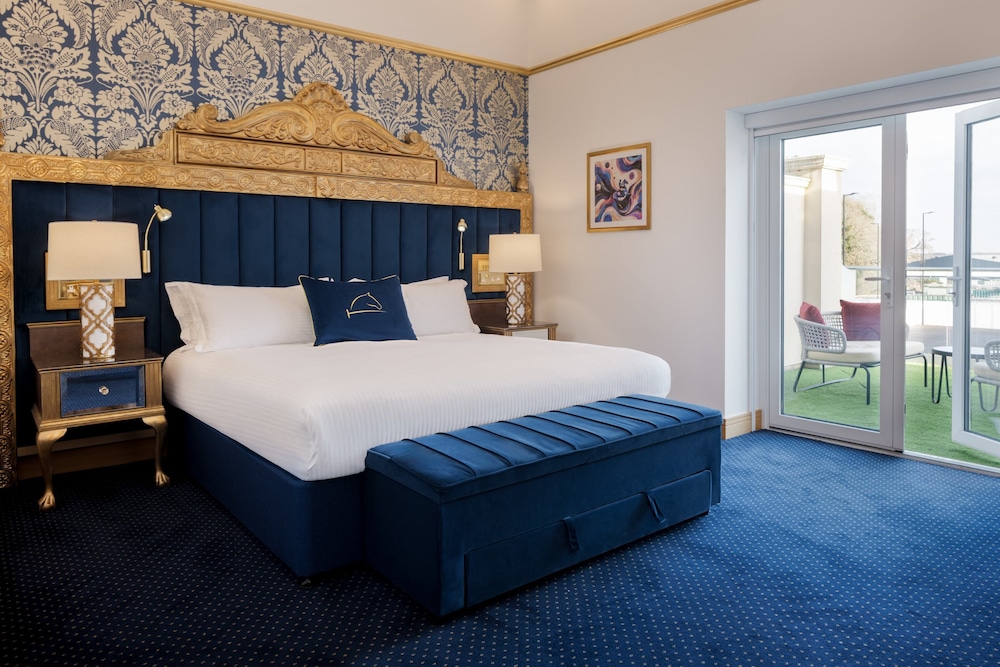 Deluxe Room with Bath